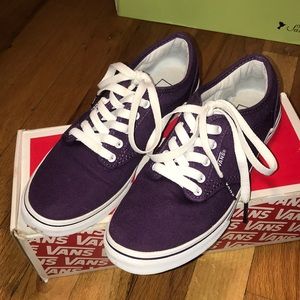 Atwood low vans
